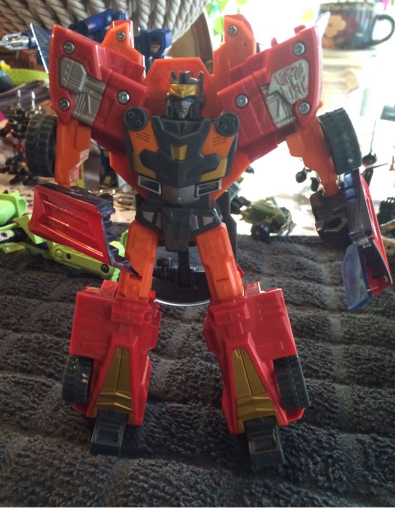 Transformers: Excellion - Hasbro (Cybertron) action figure collectible - Main Image 2