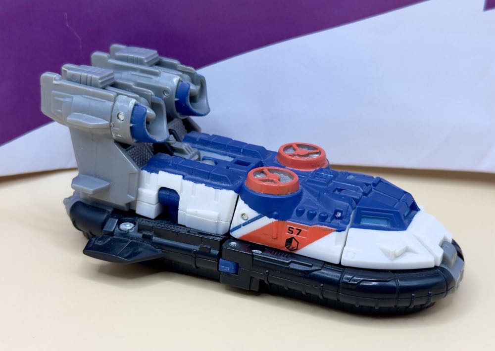 Shortround - Hasbro (Transformers Cybertron) action figure collectible - Main Image 3