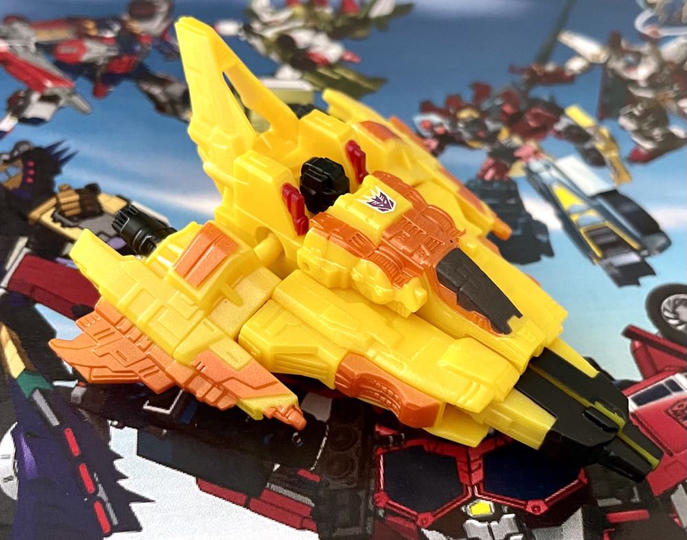 Sunstorm - Hasbro (Transformers Cybertron) action figure collectible - Main Image 2