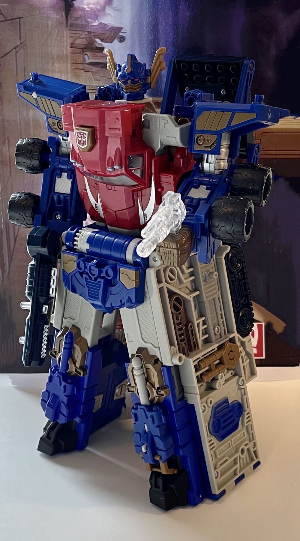 Optimus Prime - Hasbro (Transformers Armada) action figure collectible - Main Image 3