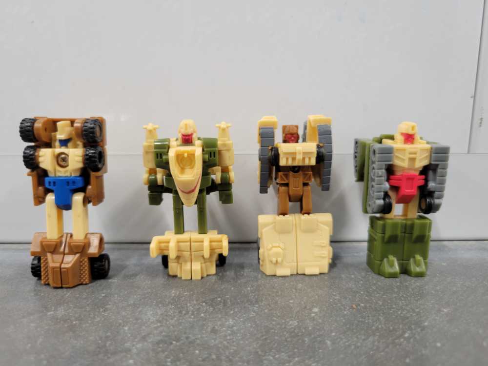 Flak With Big Shot, Sidetrack, and Sunrunner Battle Patrol Micromaster  - Hasbro (1989) action figure collectible - Main Image 4