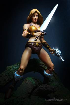 MOTUC Battleground Teela - Matty Collector (MOTU) (Masters Of The Universe Classics) action figure collectible - Main Image 2