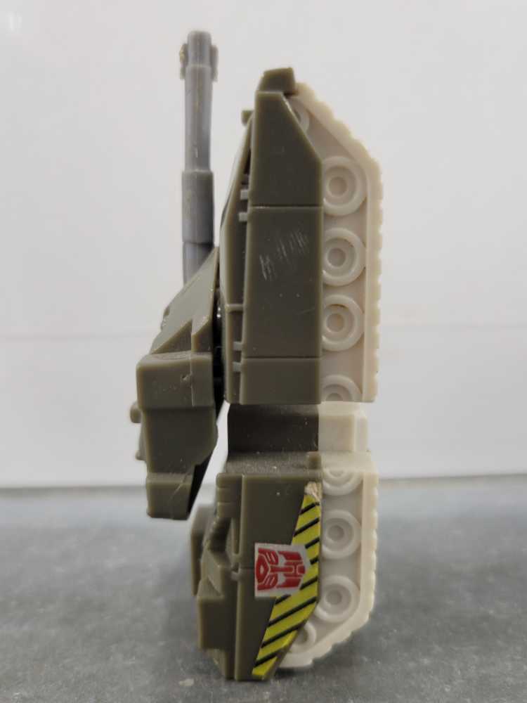 Transformers G1 Guzzle Sparkabot - Hasbro (Generation 1) action figure collectible - Main Image 3