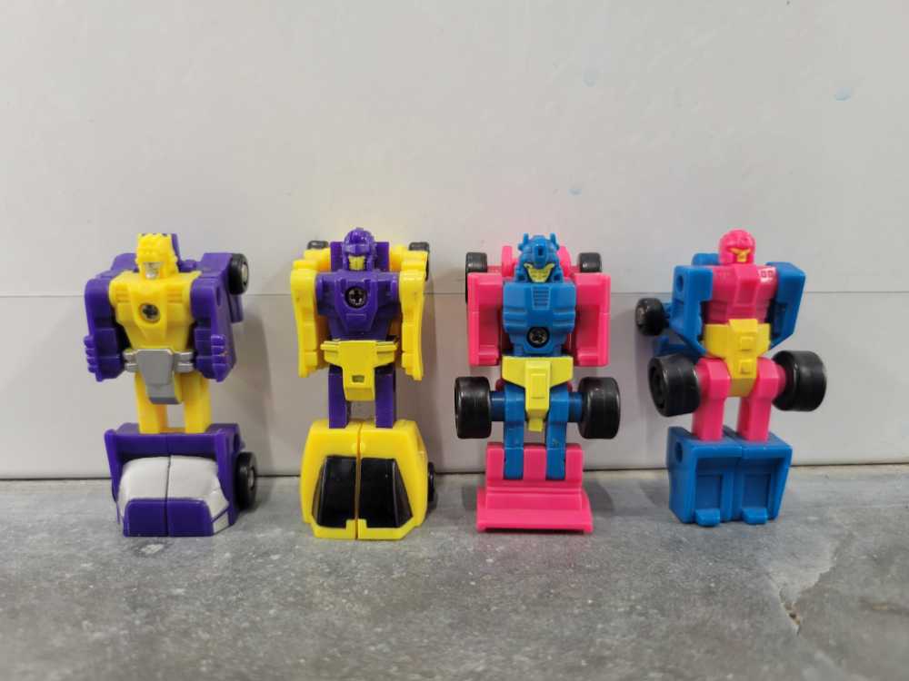 Barricade Race Track Patrol Micromaster  - Hasbro (1990) action figure collectible - Main Image 4