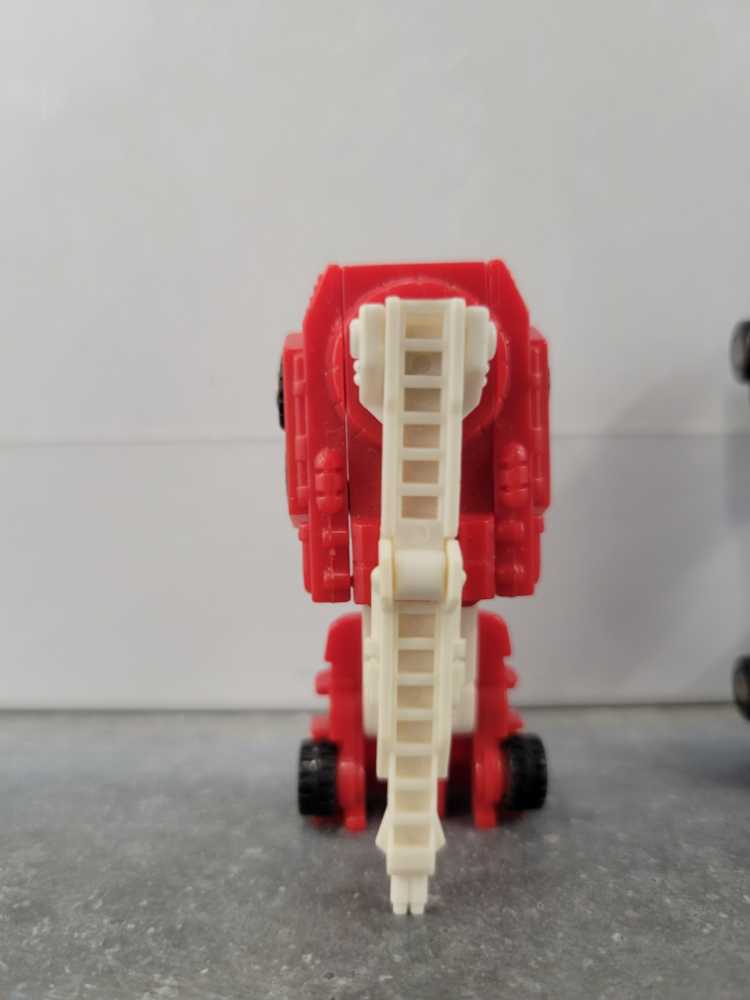 Red Hot Rescue Patrol Vehicle Mode Micromaster 2nd - Hasbro (1989) action figure collectible - Main Image 3