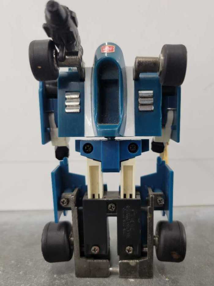 Mirage 3rd Robot Mode 1984 Cars Missing Right Foot - Hasbro (1984) action figure collectible - Main Image 4