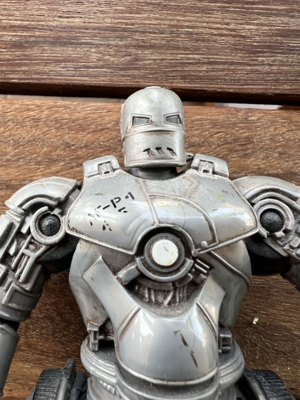 Ironman Mark I - Hasbro (Marvel Superheroes) action figure collectible - Main Image 2