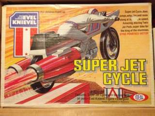 Killer Klowns From Outer Space: Tiny