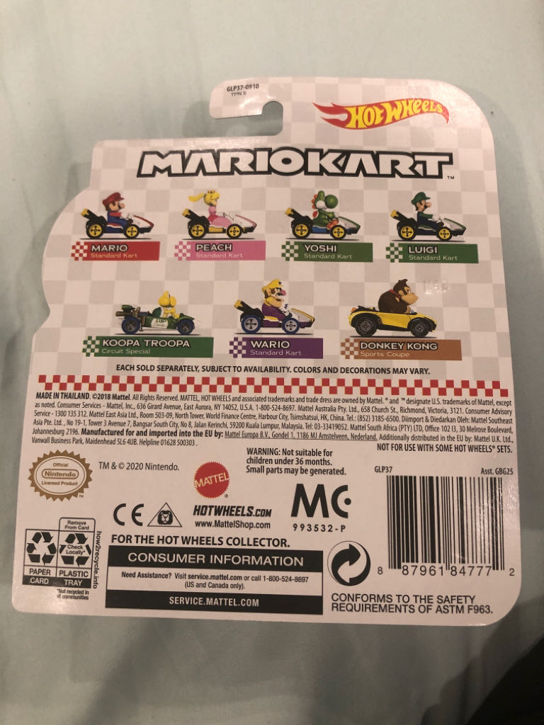 Hot Wheels: Mario Kart: Luigi (Standard Kart) - Mattel (Hot Wheels) (Mario Kart 8) action figure collectible - Main Image 2
