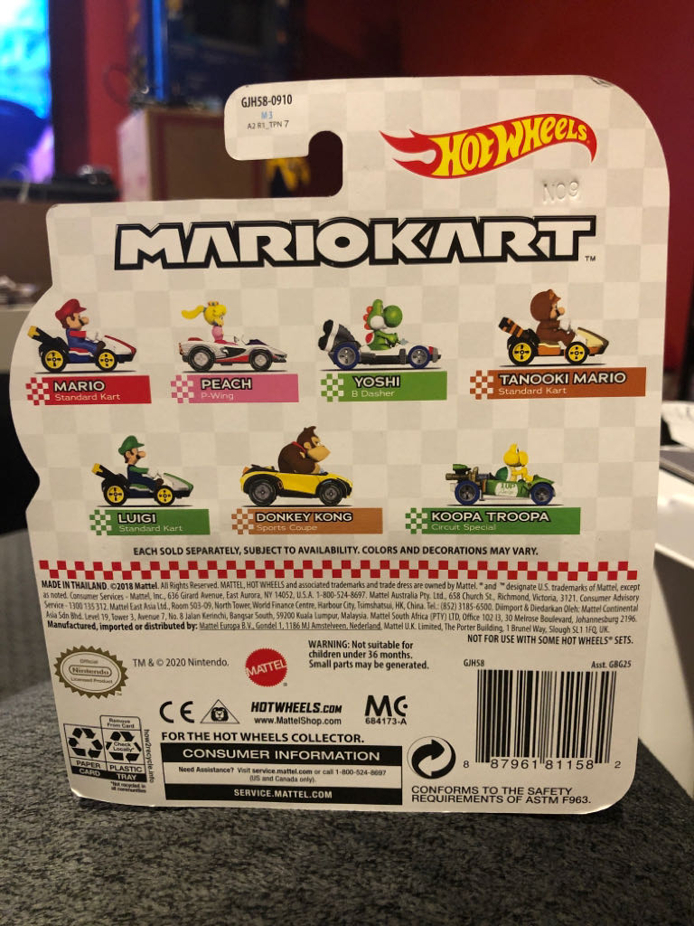 Hot Wheels: Mario Kart: Peach (P-Wing) - Mattel (Hot Wheels) (Mario Kart 8) action figure collectible - Main Image 2