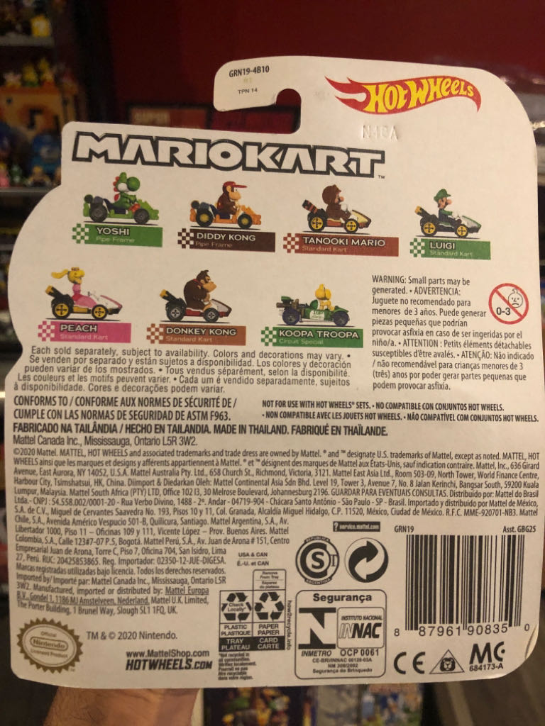 Hot Wheels: Mario Kart: Yoshi (Pipe Frame) - Mattel (Hot Wheels) (Mario Kart 8) action figure collectible - Main Image 2