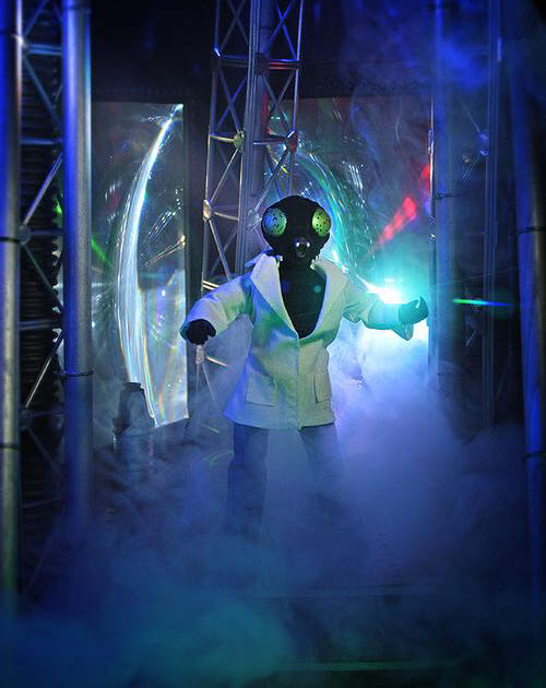 Mego: The Fly Flocked - No Tie - Mego Corp (Legends) action figure collectible - Main Image 3