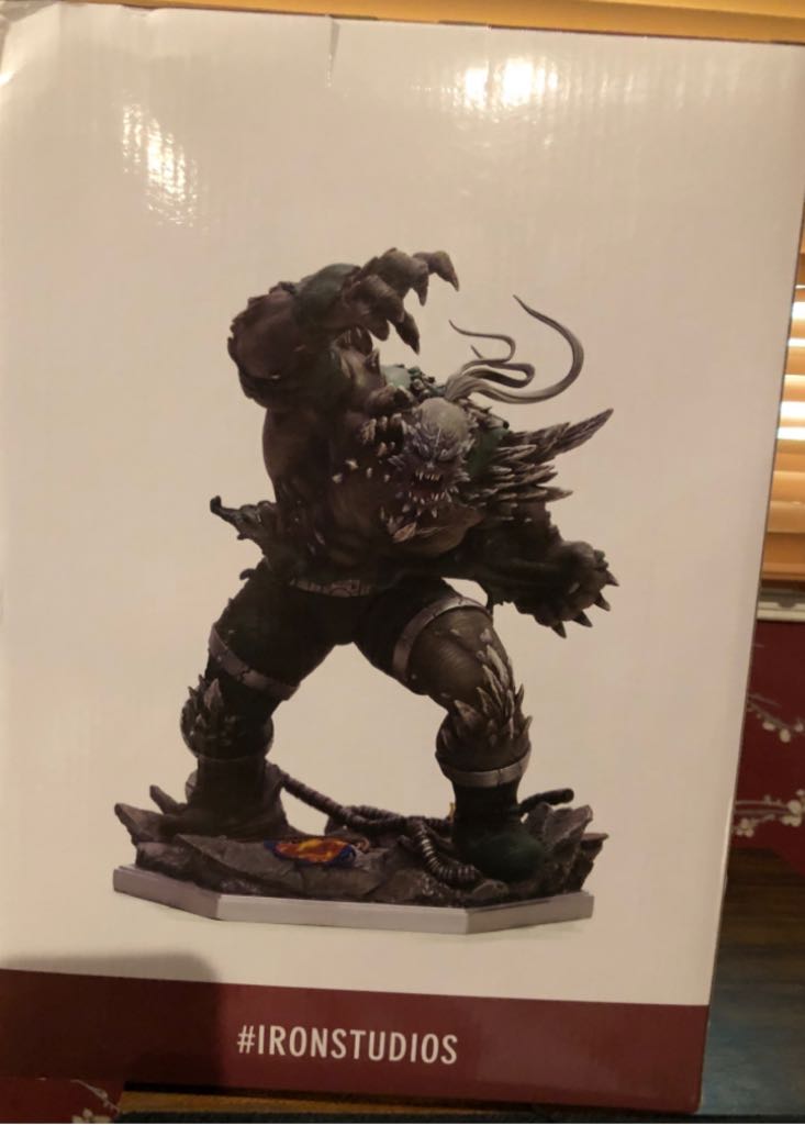 Apocalipse ( Doomsday )  - Iron Studios (Comic) action figure collectible [Barcode 606529303006] - Main Image 2