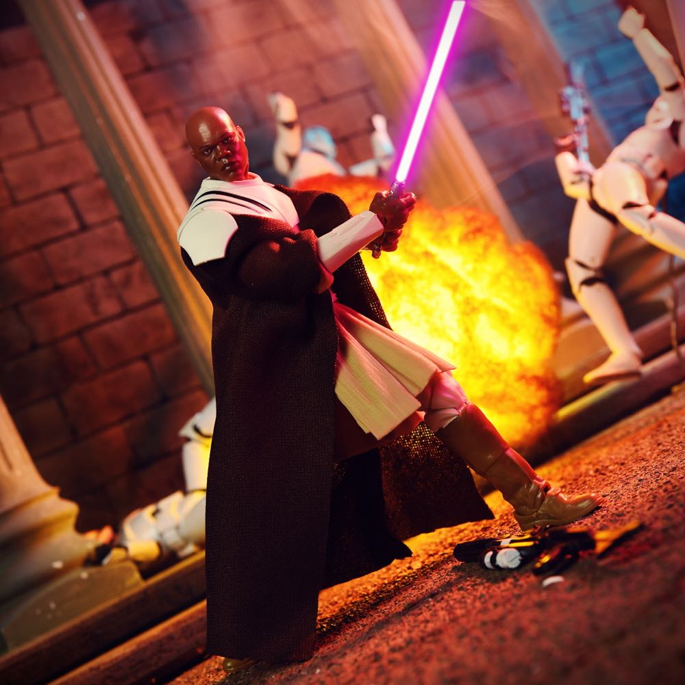 CLONE WARS: Mace Windu - Hasbro (Star Wars) action figure collectible - Main Image 2