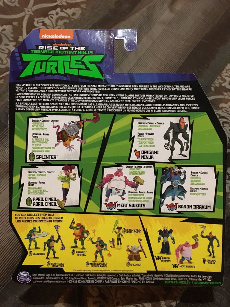 April O’Neil - Playmates Toys (Rise of the Teenage Mutant Ninja Turtles) action figure collectible [Barcode 778988186169] - Main Image 2