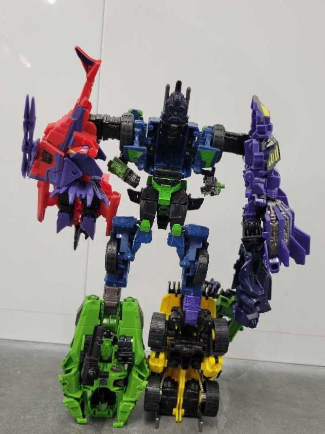 Bruticus G1 Swindle Brawl Onslaught Blast Off Whirl Combaticons - Hasbro (Generations War For Cybertron) action figure collectible - Main Image 4