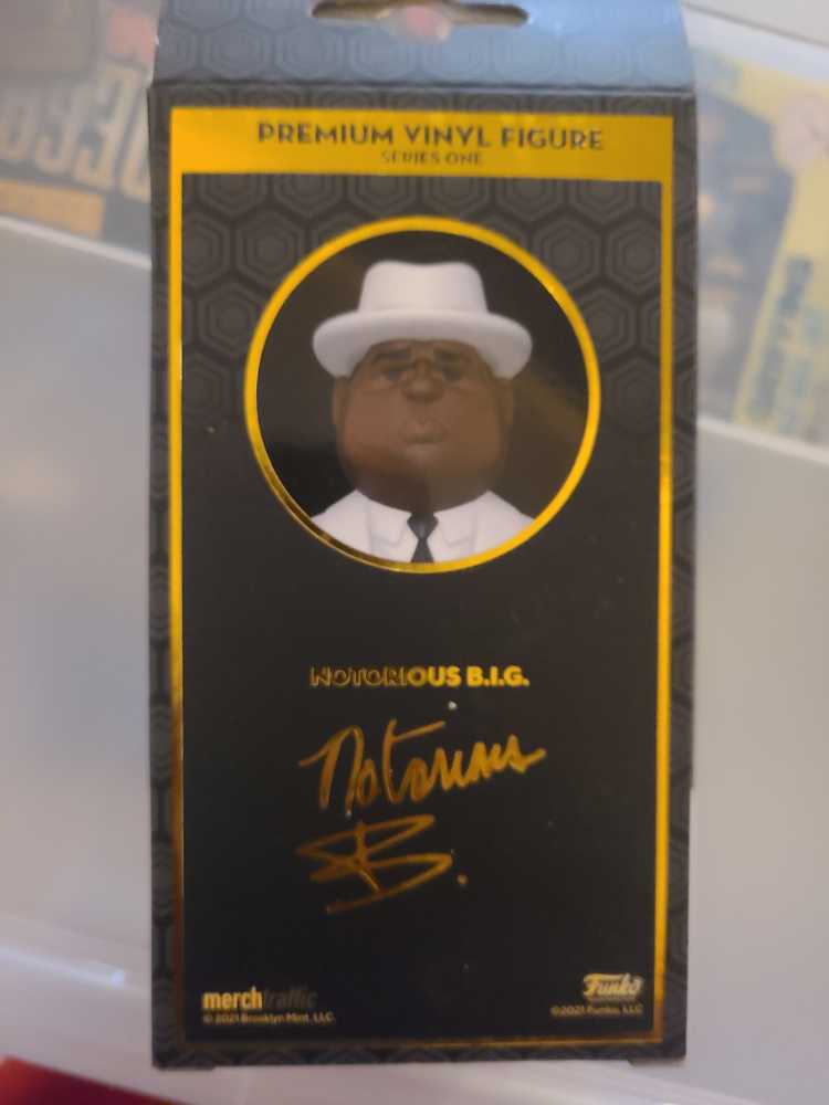 Funko Gold Biggie Notorious B.i.g Multicolor 45430  action figure collectible [Barcode 889698454308] - Main Image 2