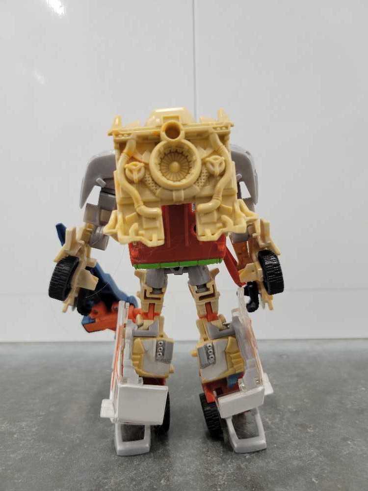 Ratchet Robot Mode - Hasbro (Prime Beast Hunters) action figure collectible - Main Image 4