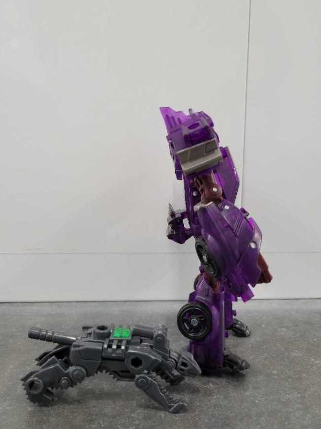 Cliffjumper Terrorcon With Jida - Takara (Arms Micron) action figure collectible - Main Image 3