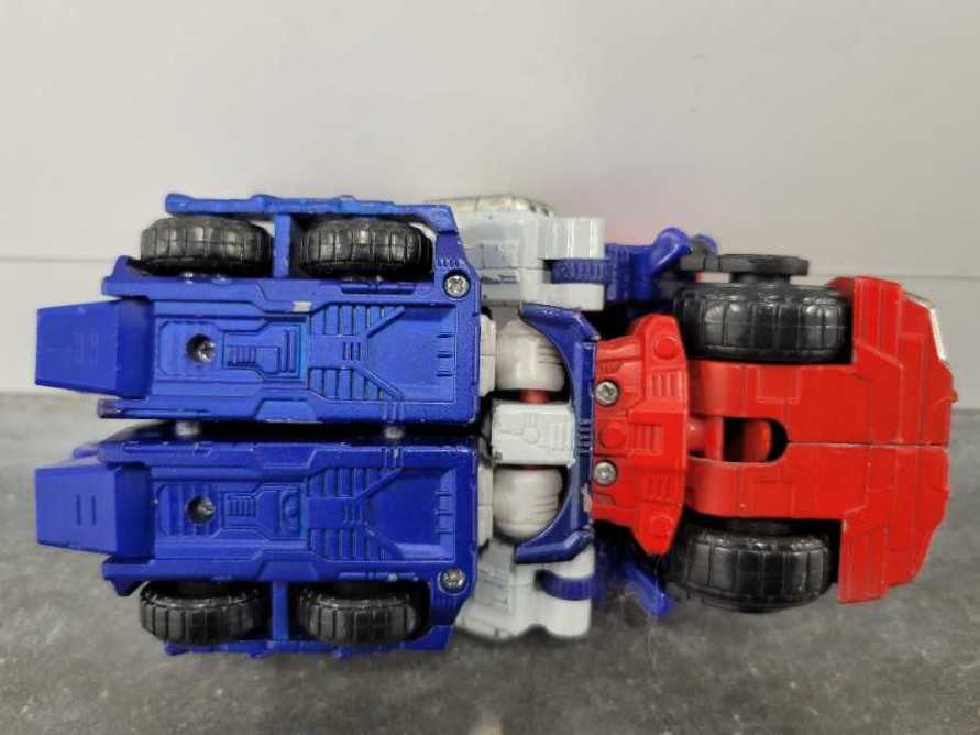 Optimus Prime 4th Vehicle Mode  - Hasbro (Titanium) action figure collectible - Main Image 4