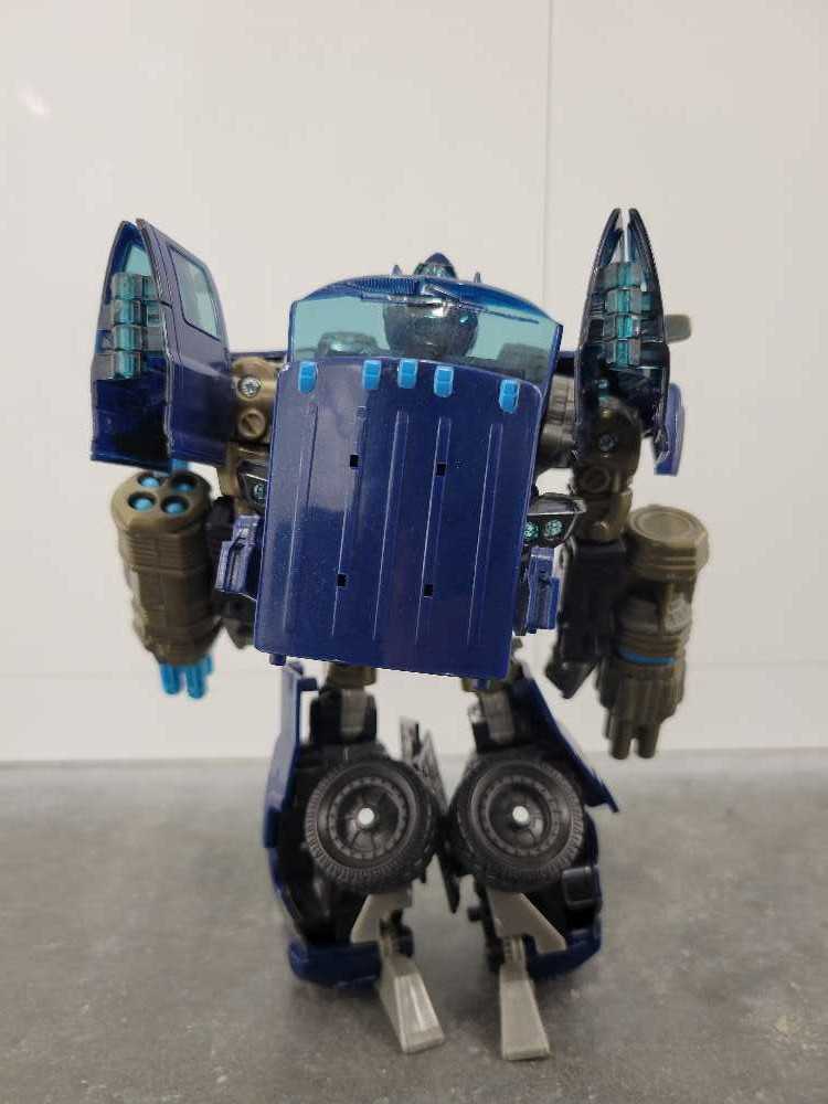 Ironhide Offroad Robot Mode - Hasbro (Movie) action figure collectible - Main Image 4