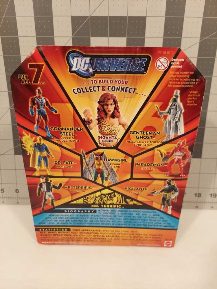 DC Universe Classics Wave 8 Giganta BAF Mr. Terrific  - Dc Universe Mattel action figure collectible [Barcode 027084696585] - Main Image 2