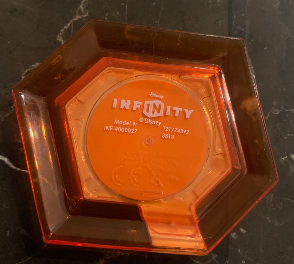 Power Disc Dumbo The Flying Elephant Ride 1.0  action figure collectible - Main Image 2