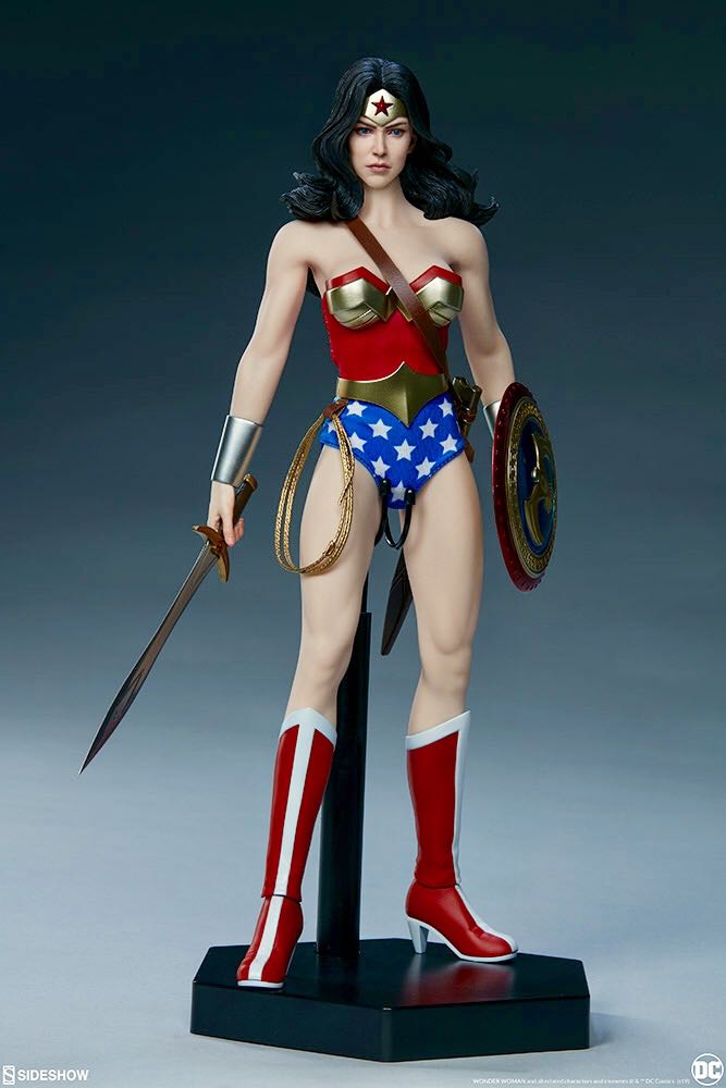 Sixth Scale Figure Wonder Woman - Sideshow Collectibles (DC Comics) action figure collectible - Main Image 2
