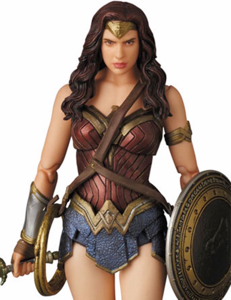 Wonder Woman Mafex 1 - Mafex (Wonder Woman) action figure collectible - Main Image 2