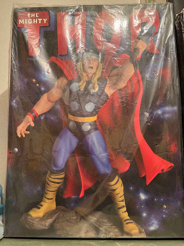 Mighty Thor, The - Marvel (Marvel Milestones) action figure collectible - Main Image 2