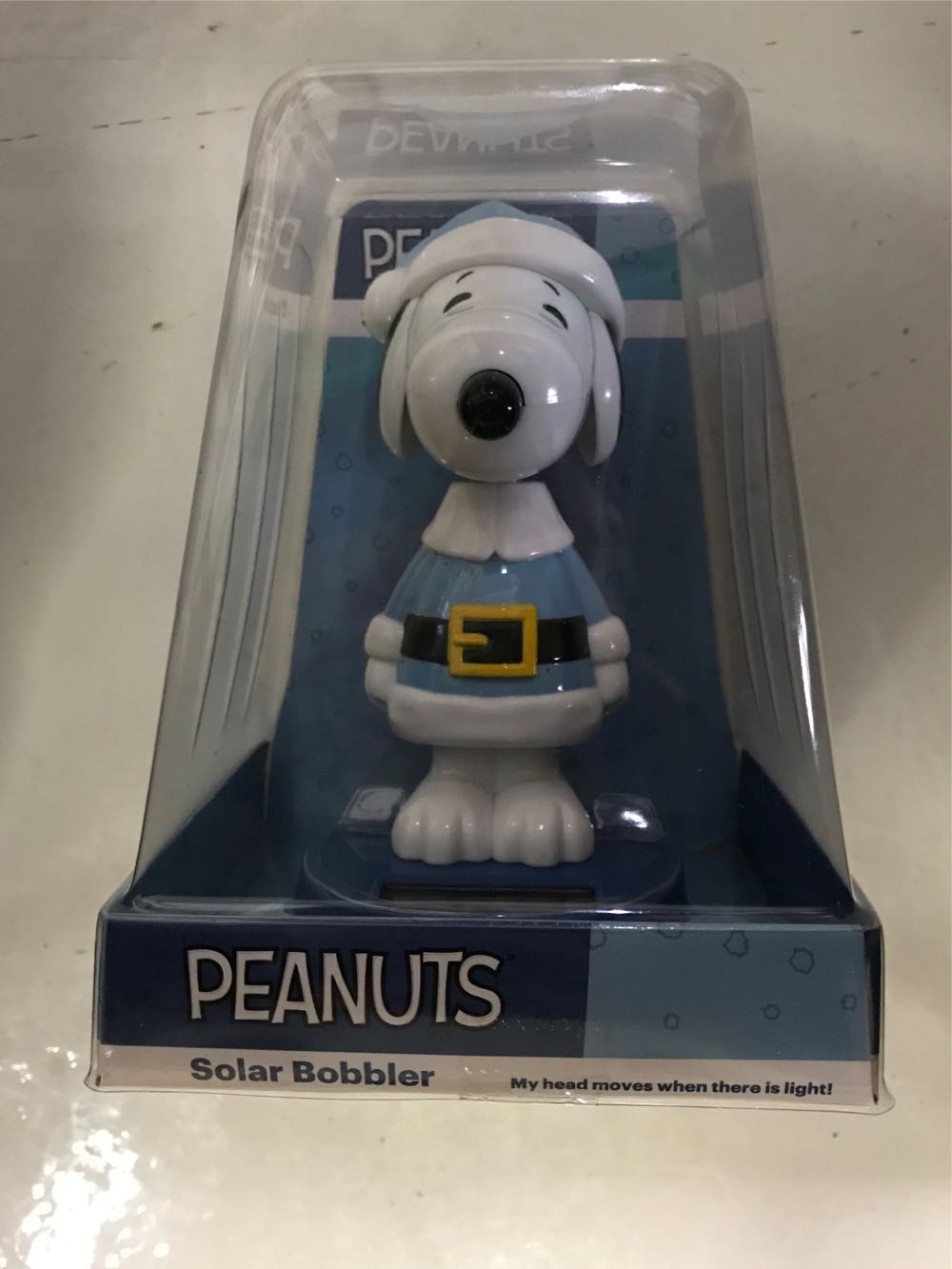 Snoopy Bobbler Peanuts Christmas Santa Solar Bobbler Head Moves In Light  action figure collectible [Barcode 090727464025] - Main Image 1