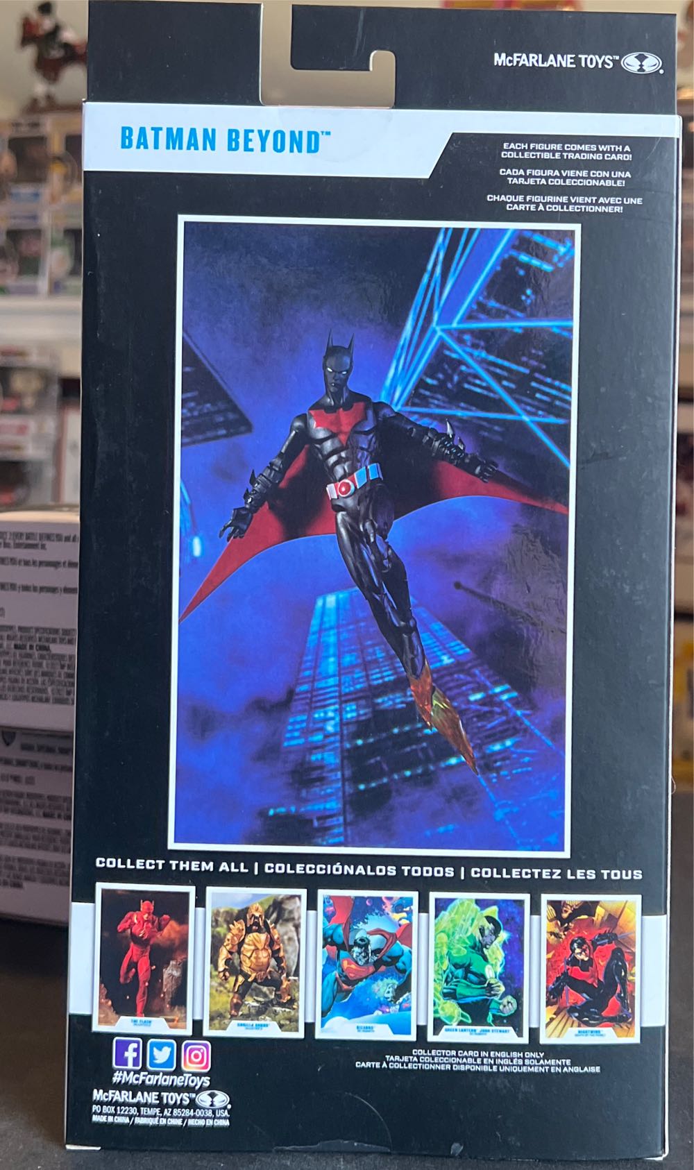 Batman Beyond - McFarlane Toys / DC Multiverse (DC) action figure collectible - Main Image 2