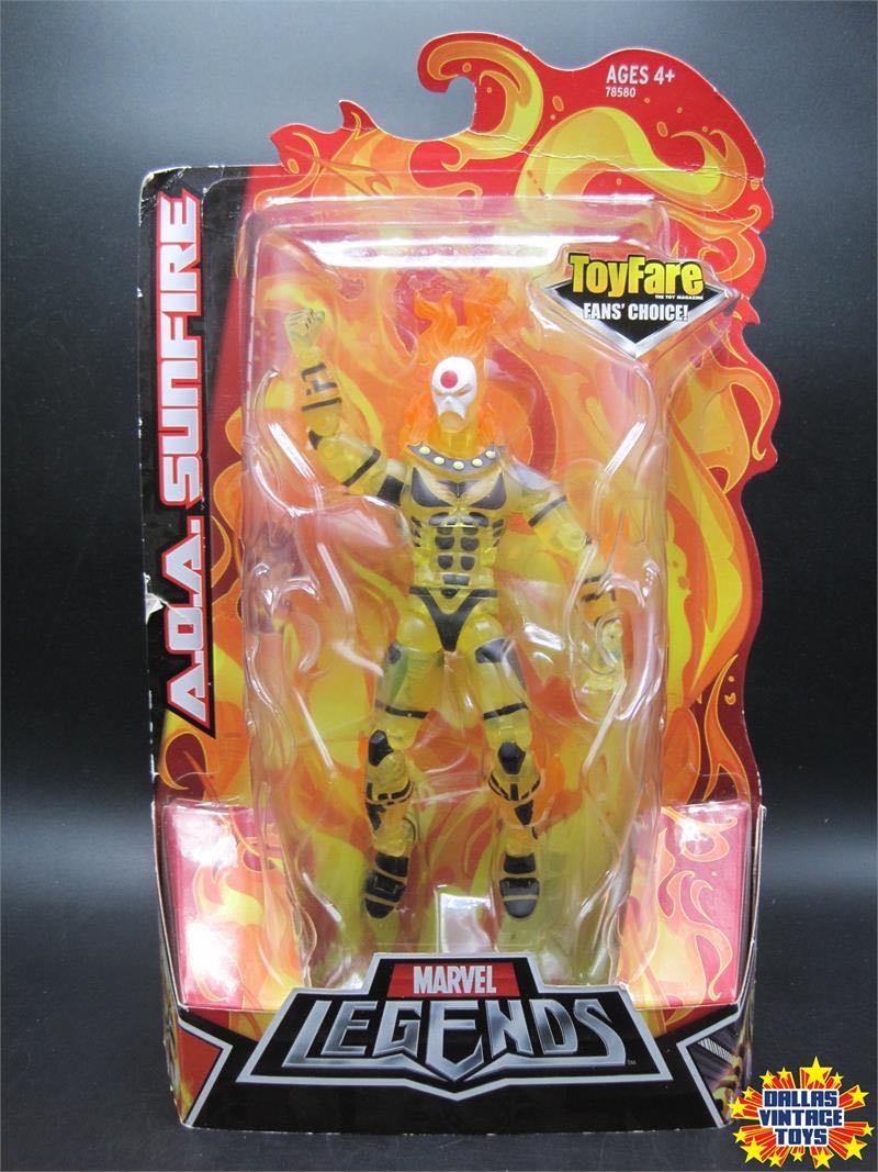 Marvel Legends (2008) (HPEx01) Sunfire - Hasbro (Marvel Legends Hasbro Exclusive) action figure collectible - Main Image 4