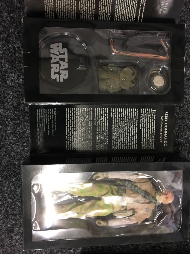 Star Wars Rebel Commando Pathfinder Endor - Sideshow Collectibles action figure collectible - Main Image 2