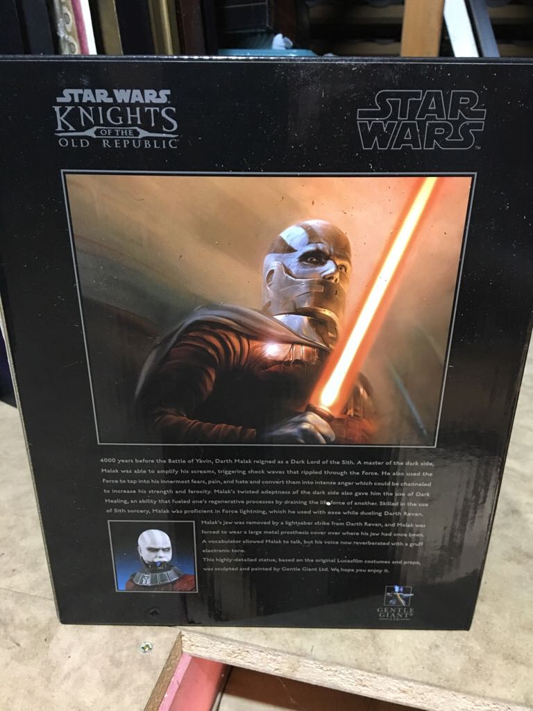 Star Wars Darth Malak - Gentle Giant LTD action figure collectible [Barcode 871810009701] - Main Image 2