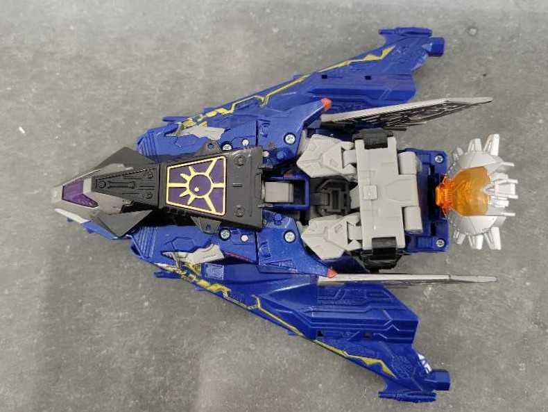 Soundwave With Laserbeak 4th Jet Mode  Project - Hasbro (Cybertron) action figure collectible - Main Image 2