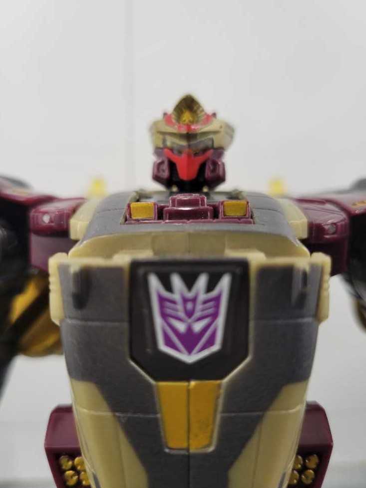 Renegade Game Studios Power Rangers: Heroes Of The Grid Megazord Deluxe Figure