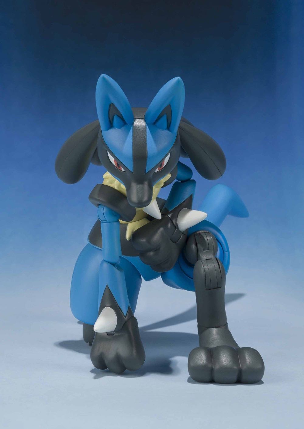Bandai S.H Figuarts Pokemon: 01 Lucario - Bandai Tamashii Nations (Pokémon) action figure collectible - Main Image 3