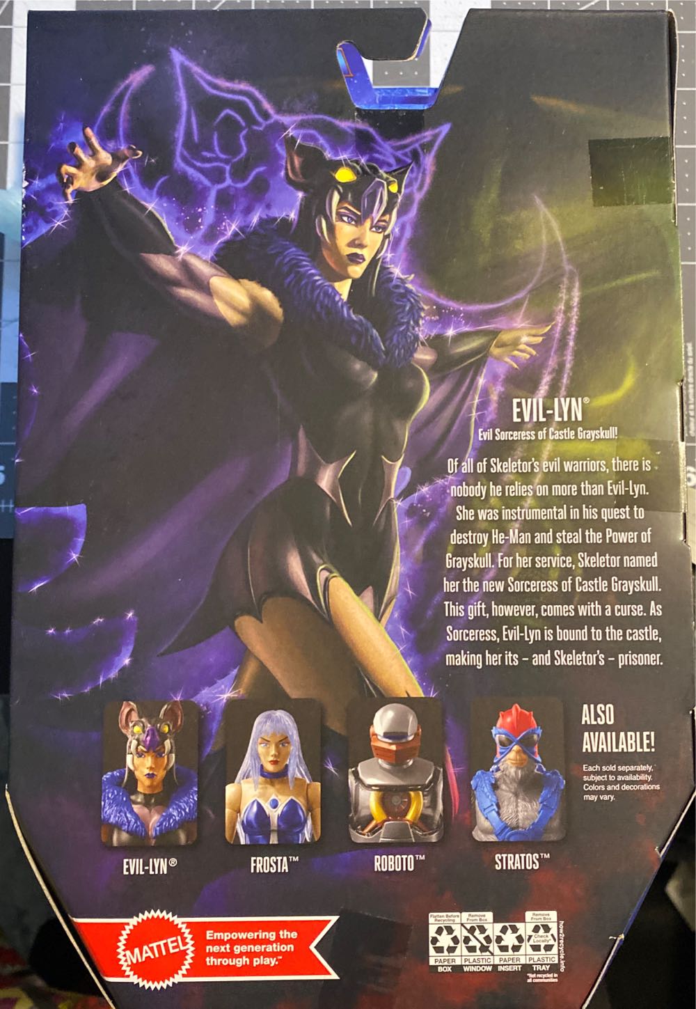 Evil-Lyn(sorceress) - Mattel (Masters of the Universe: Masterverse) action figure collectible [Barcode 194735111459] - Main Image 2