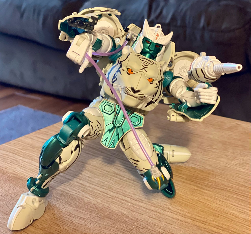 Tigatron - Takara Tomy (Maximal) action figure collectible - Main Image 2