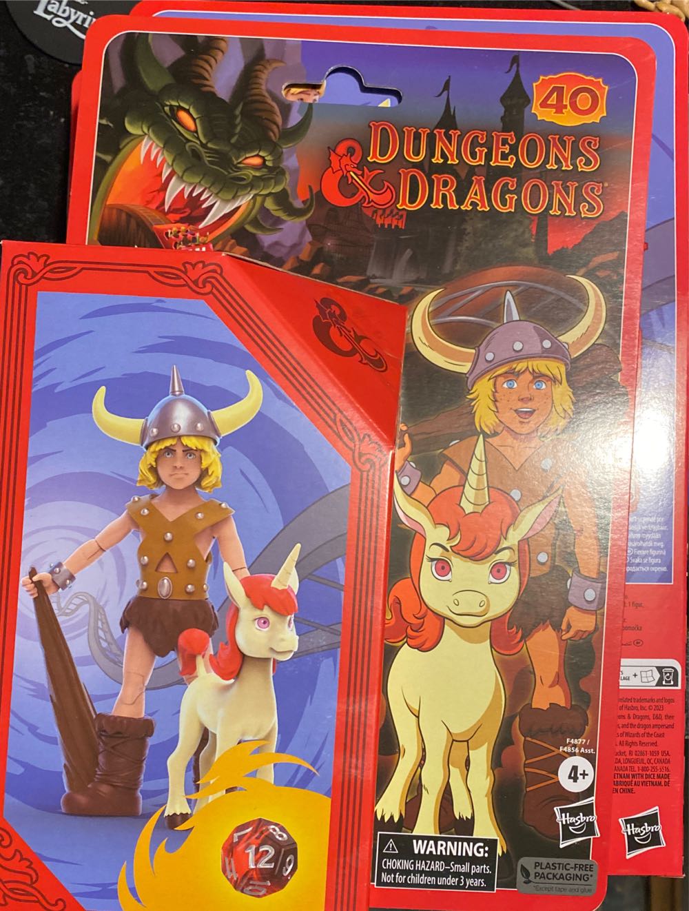 Bobby & Uni - Hasbro (Dungeons & Dragons) action figure collectible [Barcode 5010994192594] - Main Image 2