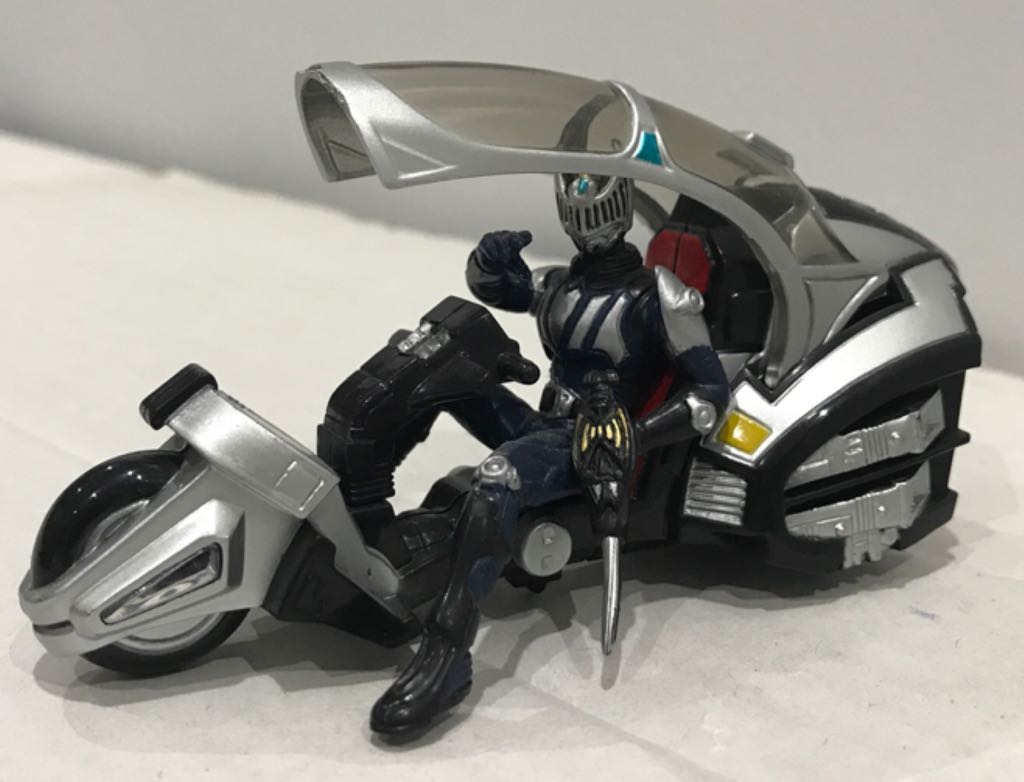 Briefcase Set Coloured 200 Pieces