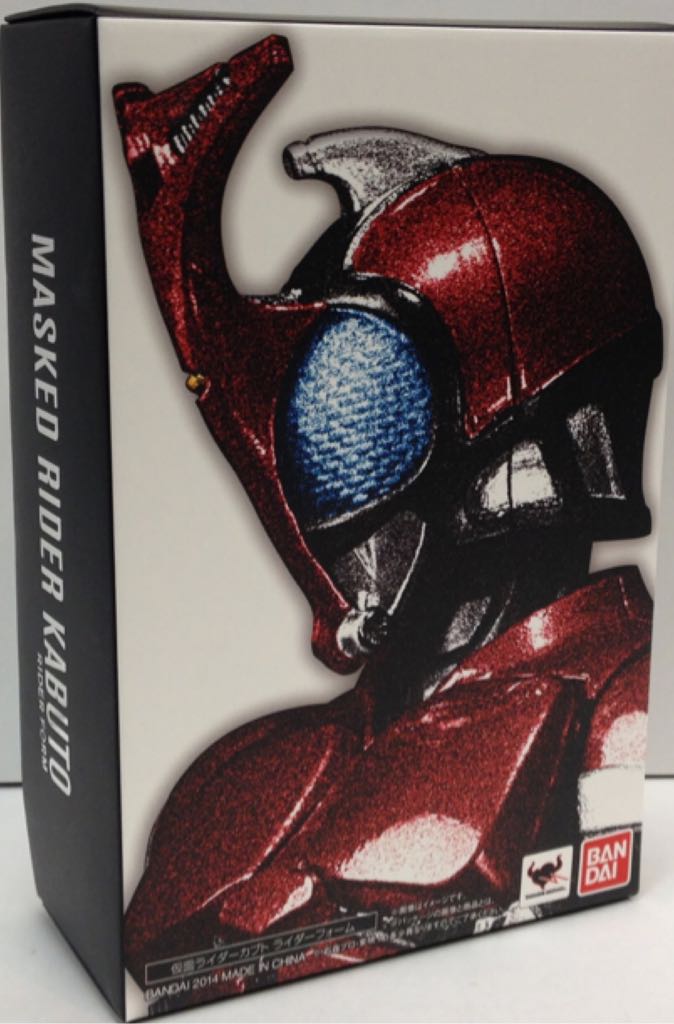 S.H.Figuarts: Masked Rider Kabuto - Rider Form (Shinkocchou Seihou Ver.) - Bandai Tamashii (Simple Style & Heroic Action.) action figure collectible - Main Image 2