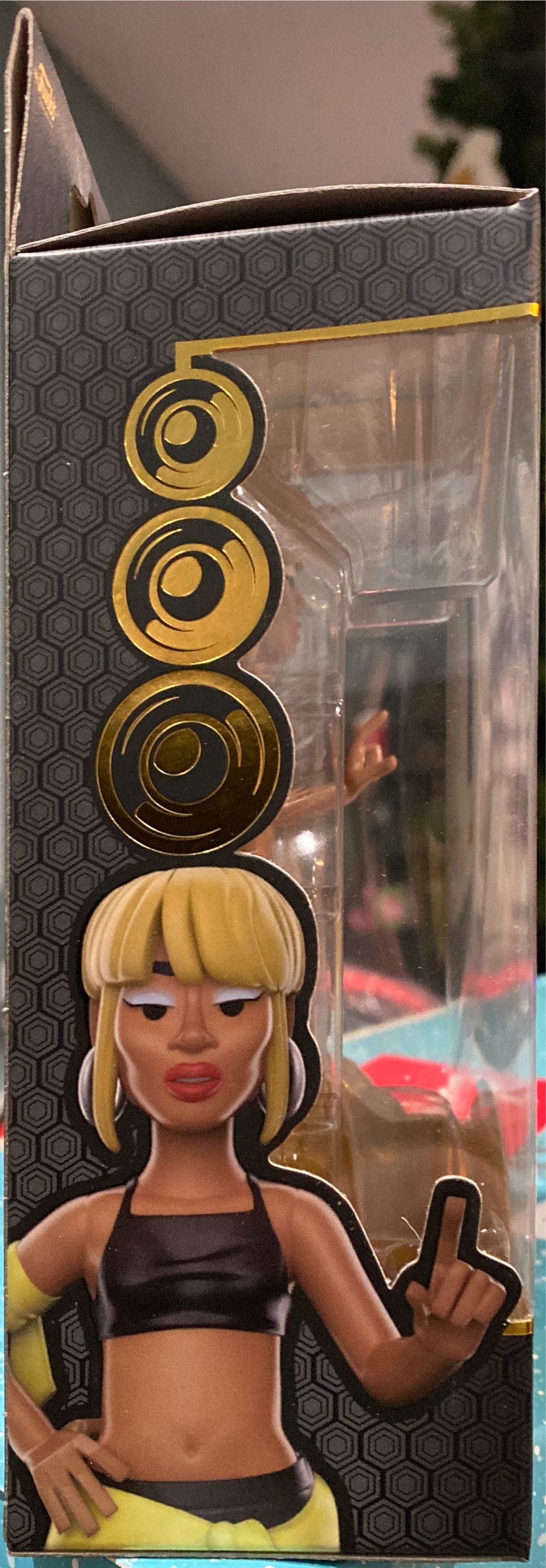 Gold TLC T-BOZ Premium Vinyl Figure  action figure collectible [Barcode 16051563] - Main Image 2