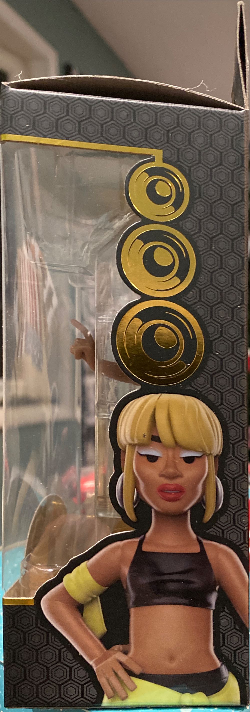 Gold TLC T-BOZ Premium Vinyl Figure  action figure collectible [Barcode 16051563] - Main Image 4