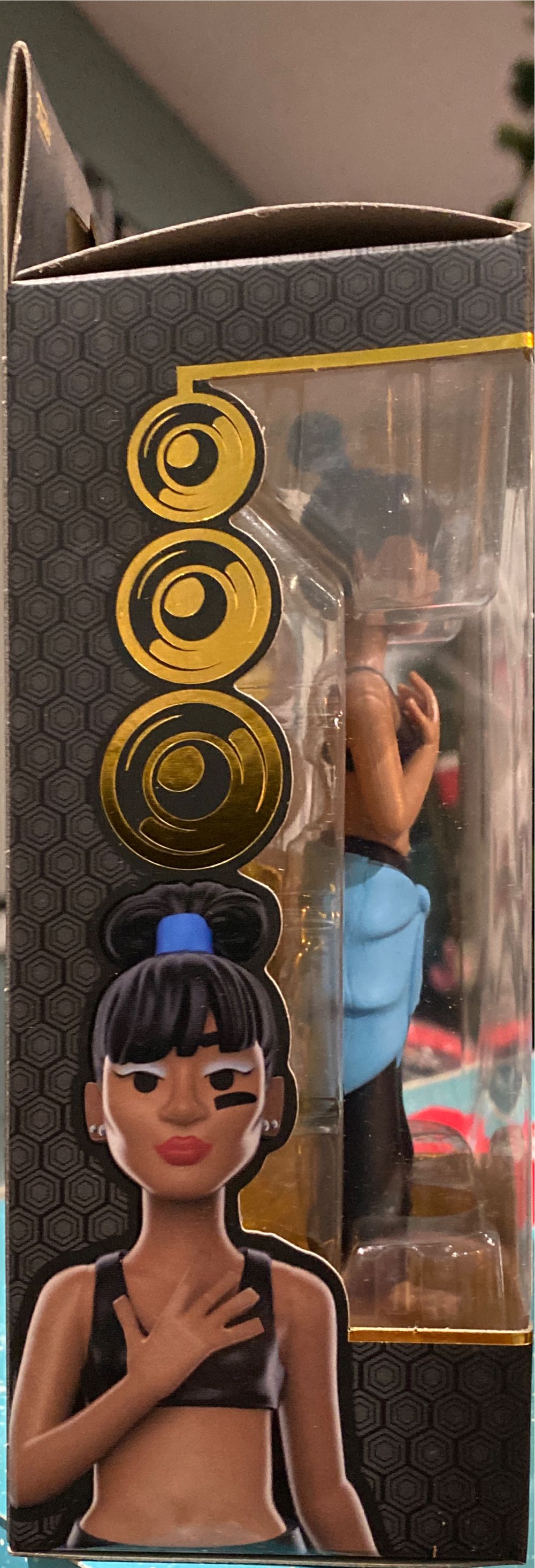 Gold TLC LEFT EYE Premium Vinyl Figure  action figure collectible [Barcode 16051561] - Main Image 4