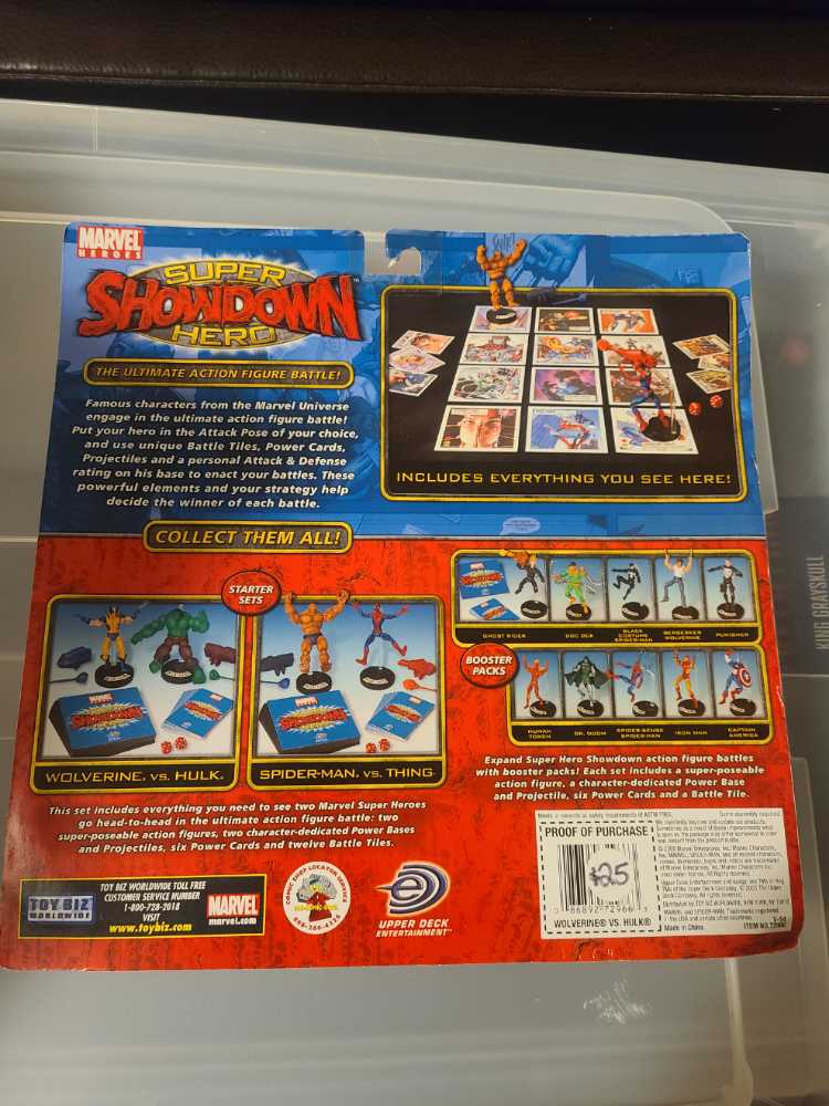 Toybiz Marvel Legends Super Showdown Wolverine Vs. Hulk  action figure collectible [Barcode 086892729663] - Main Image 2