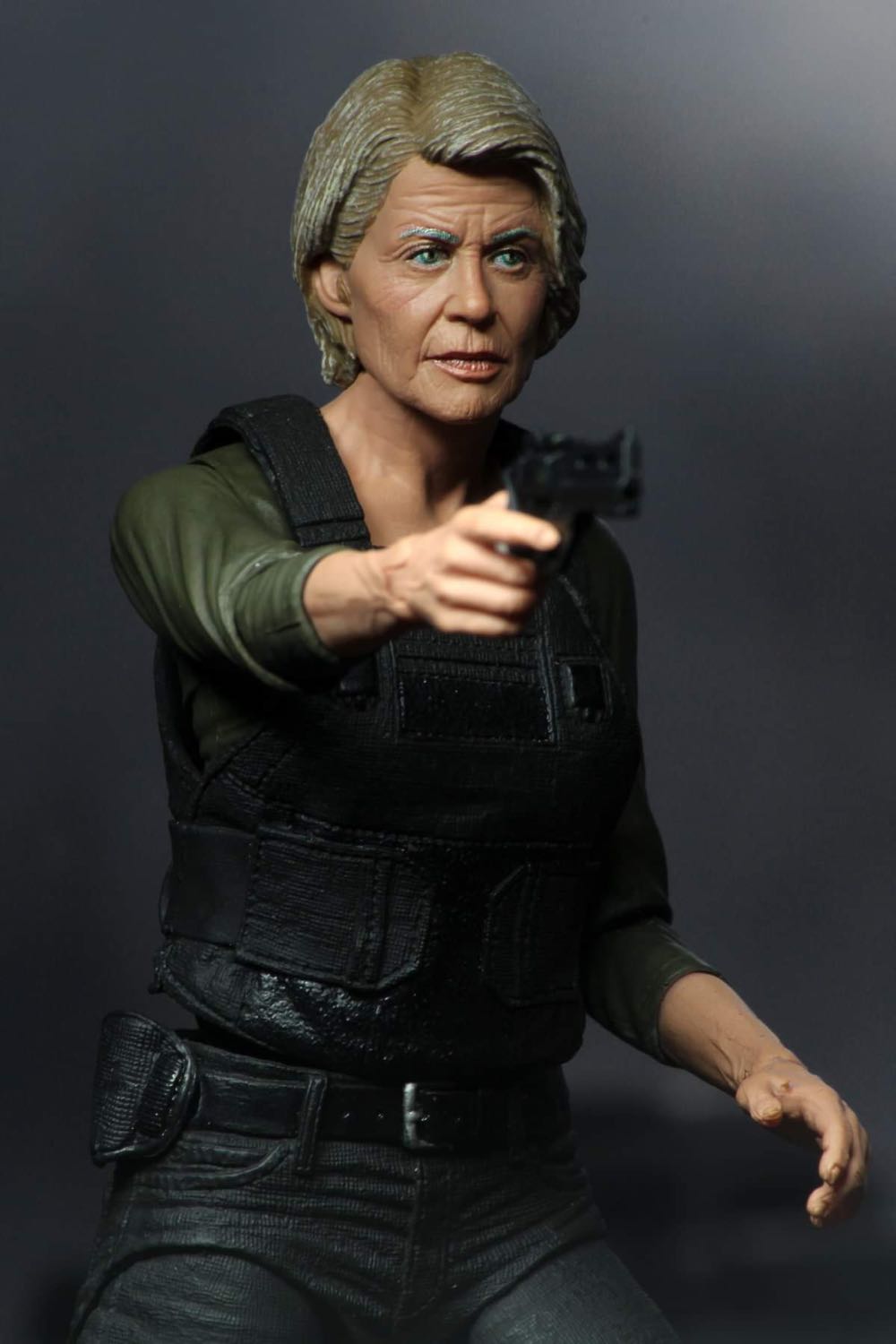 Sarah Connor (Dark Fate) - Neca (Terminator) action figure collectible - Main Image 2