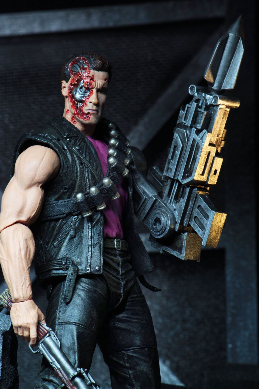 T800 Power Arm Terminator - Neca (Terminator 2 3-D) action figure collectible - Main Image 3