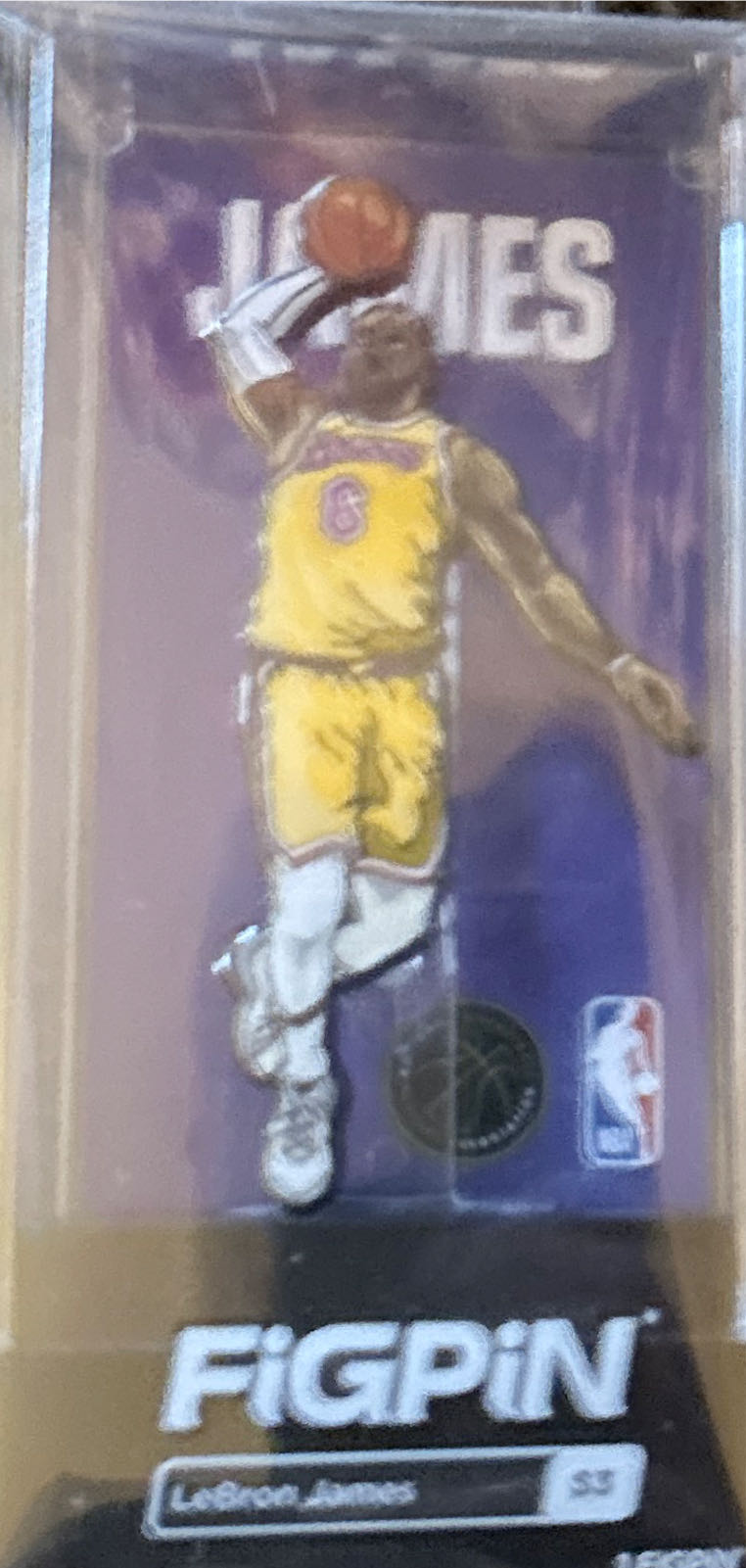 Figpin Lebron James Los Angeles Lakers S3  action figure collectible [Barcode 810090370026] - Main Image 2